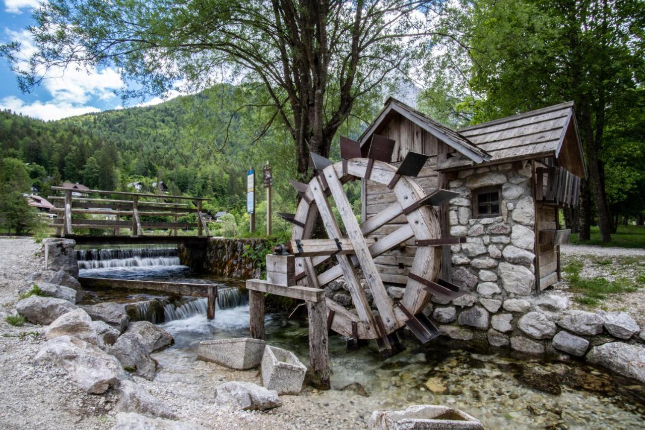 Apartment Spica - Private Parking Kranjska Gora Exterior photo